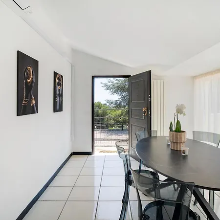 Apartmán Attico Mansardato Pinamare Marina dʼAndora
