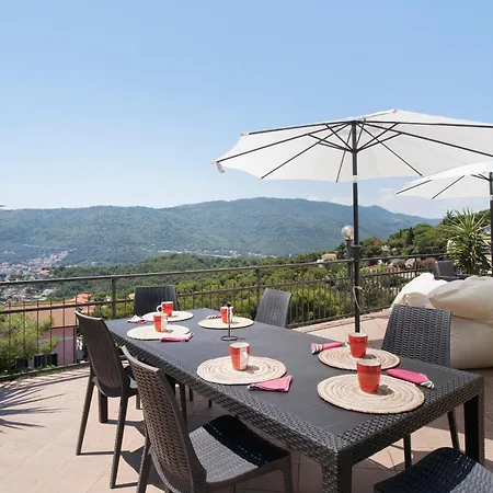 Apartment Attico Mansardato Pinamare